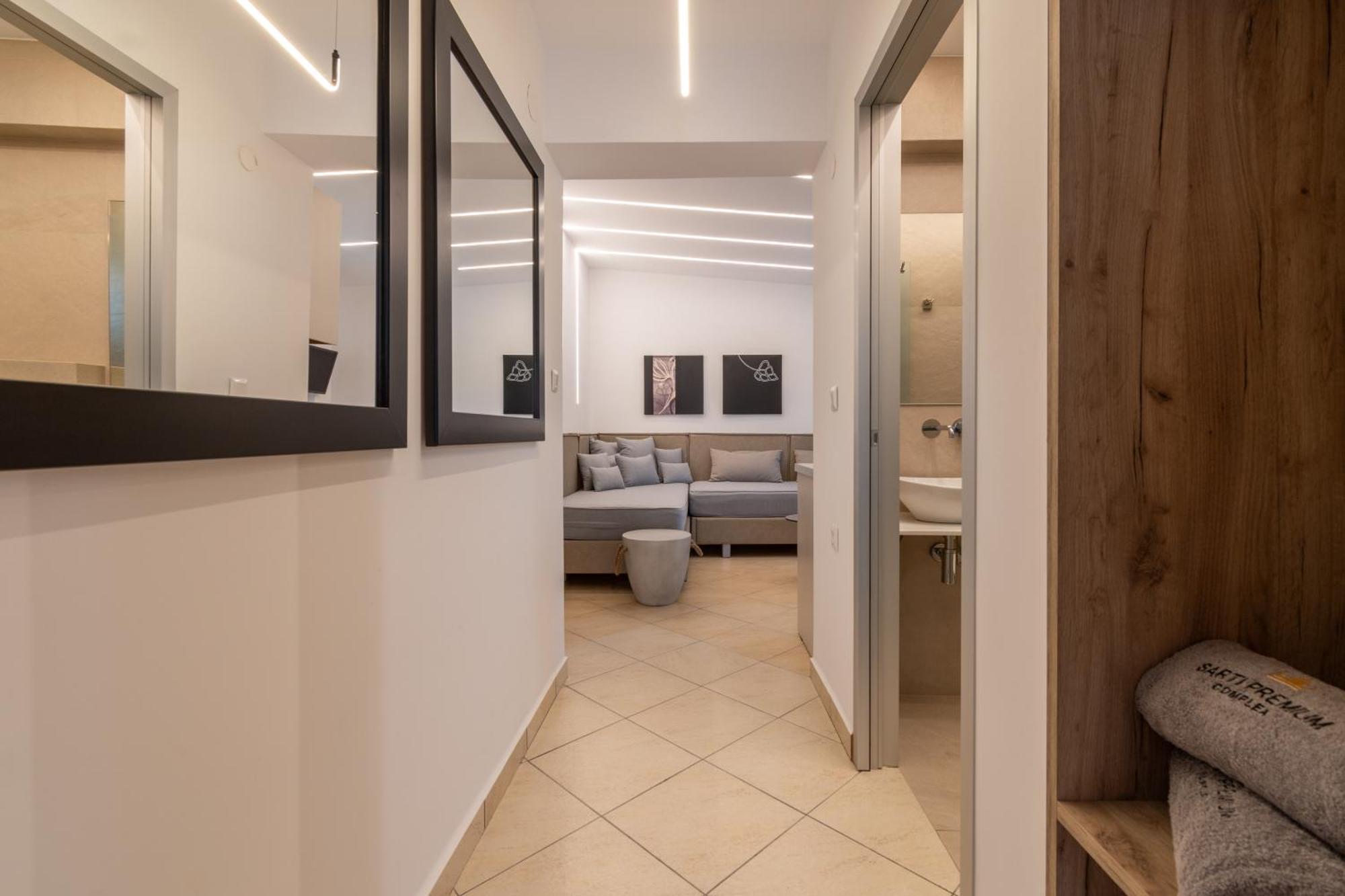 Hotel Agni On The Beach Sarti Exterior foto